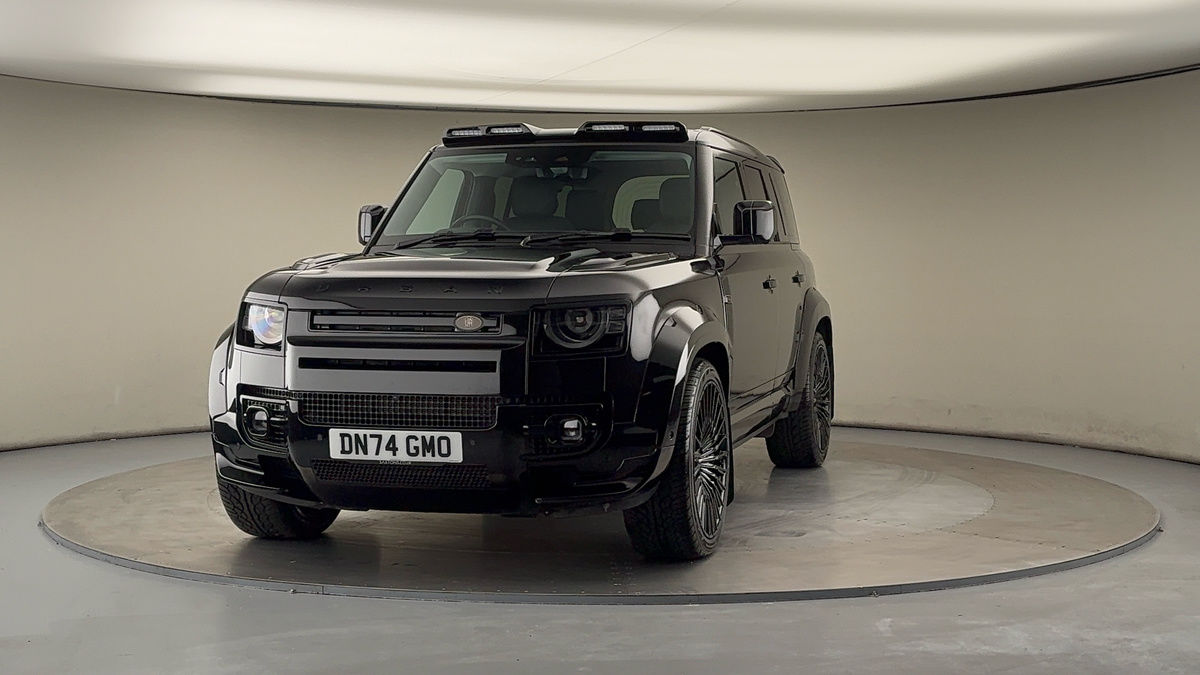 More views of Land Rover Defender 110
