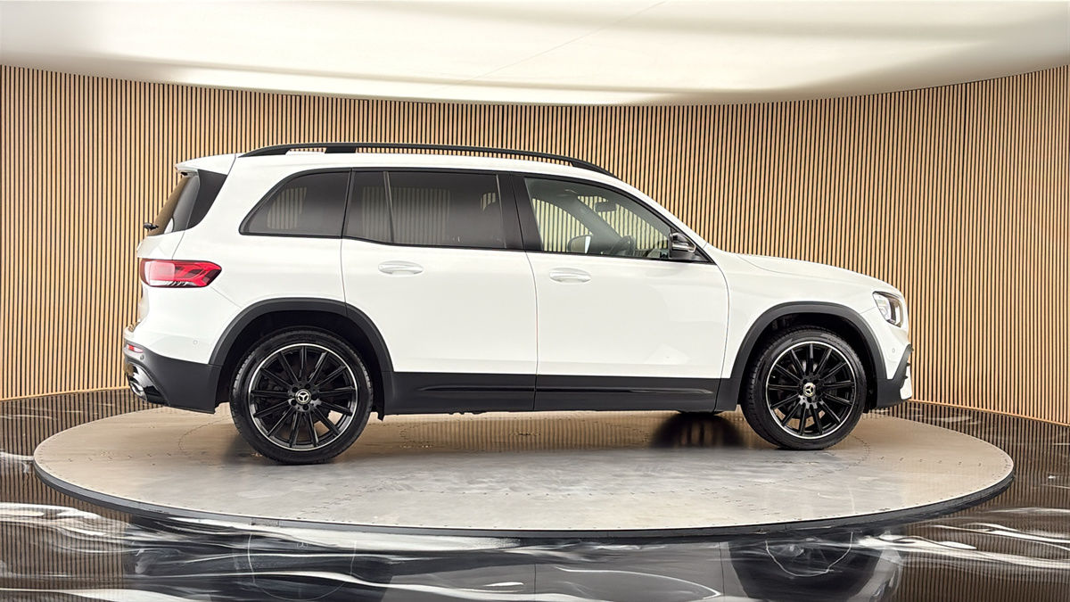 More views of Mercedes-Benz GLB