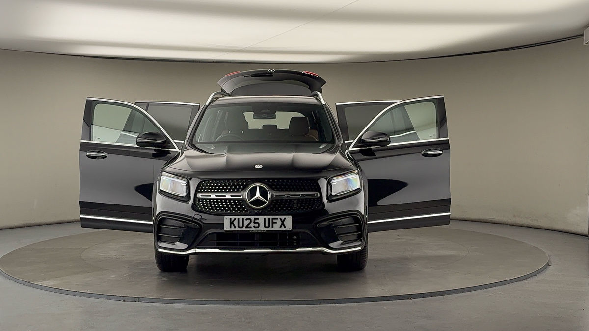 More views of Mercedes-Benz GLB