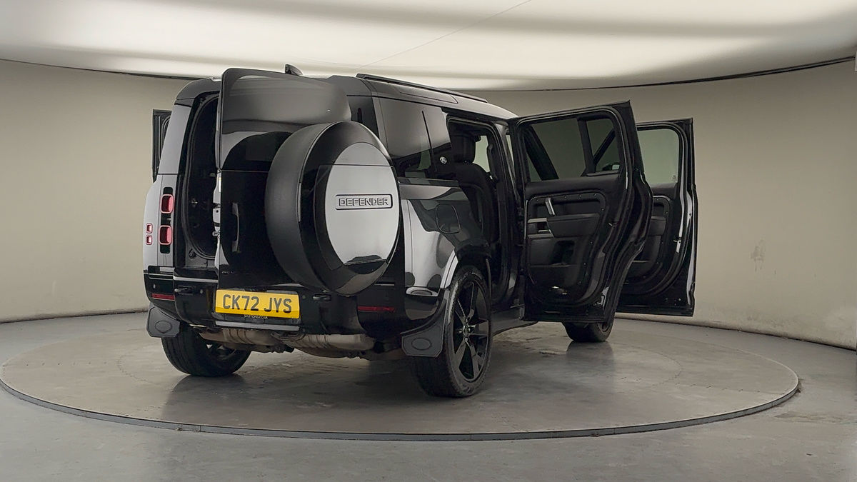 More views of Land Rover Defender 110