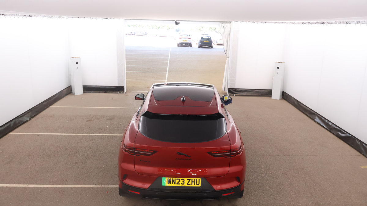 Jaguar I-PACE Image 8