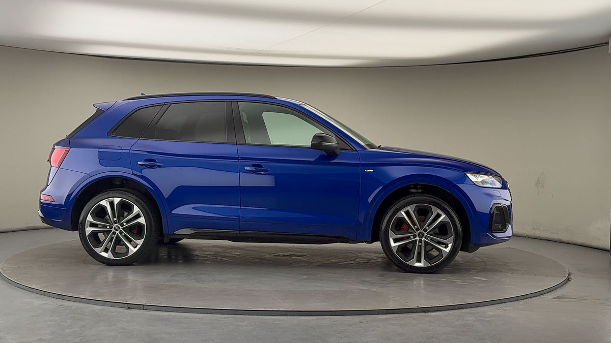 More views of Audi Q5