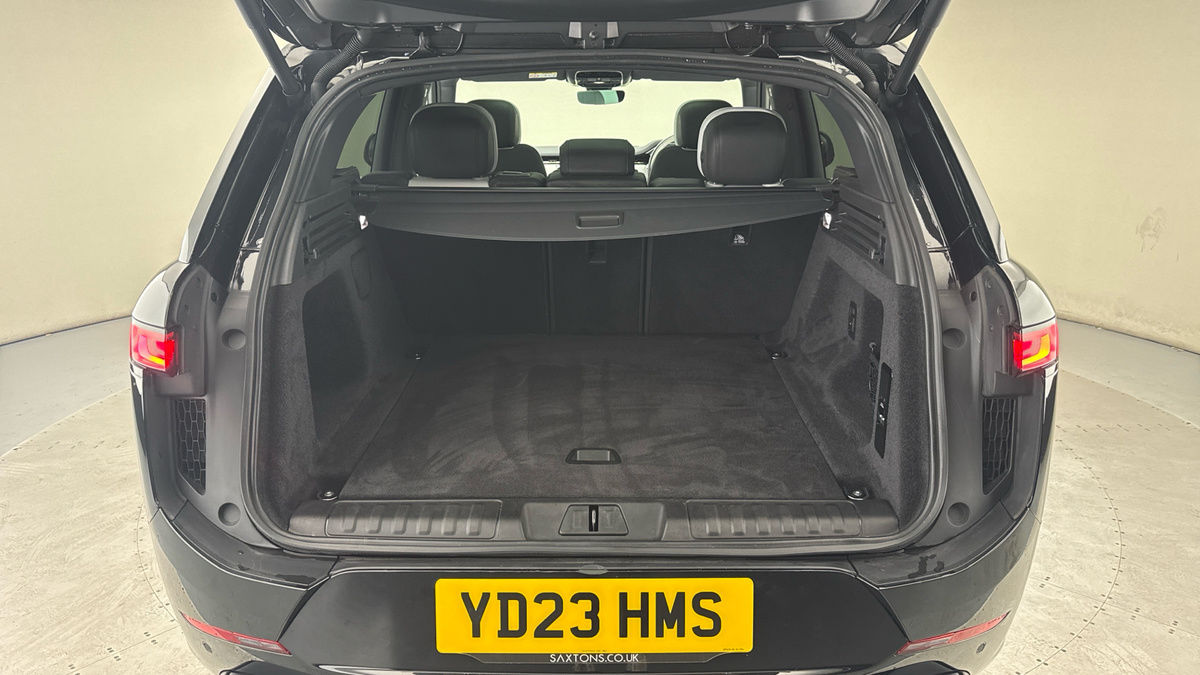 Land Rover Range Rover Sport Image 11