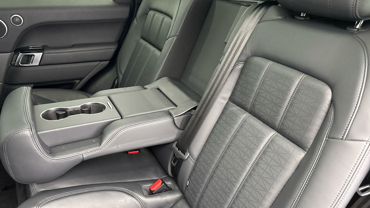 Land Rover Range Rover Sport Image 9