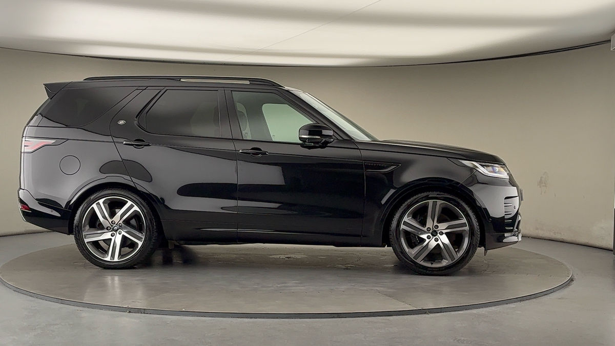 More views of Land Rover Discovery