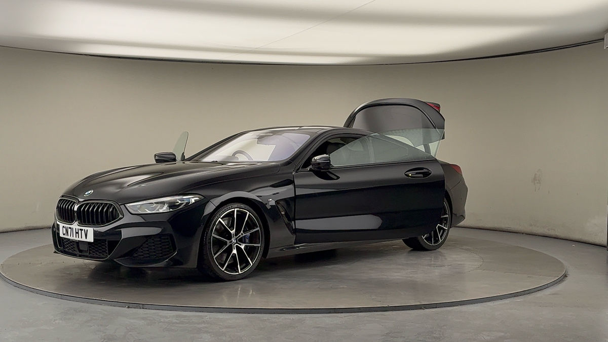 BMW 8 Series Image 22