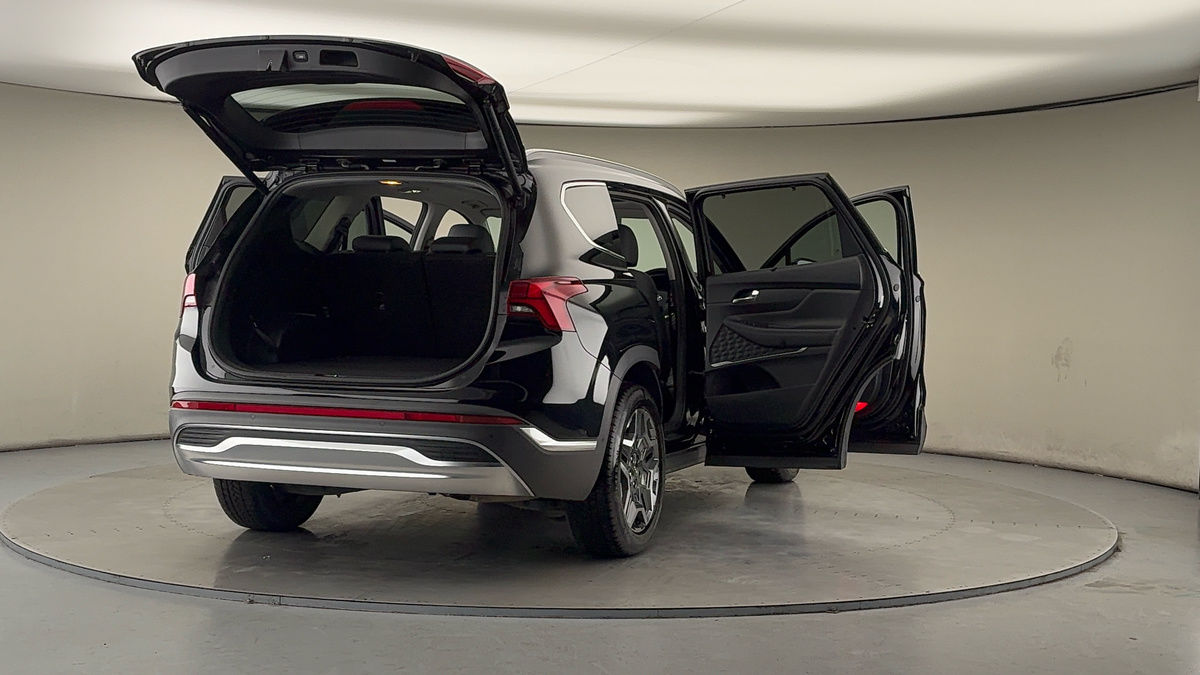 More views of Hyundai Santa Fe