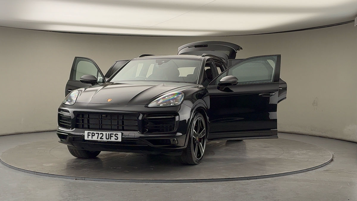 More views of Porsche Cayenne