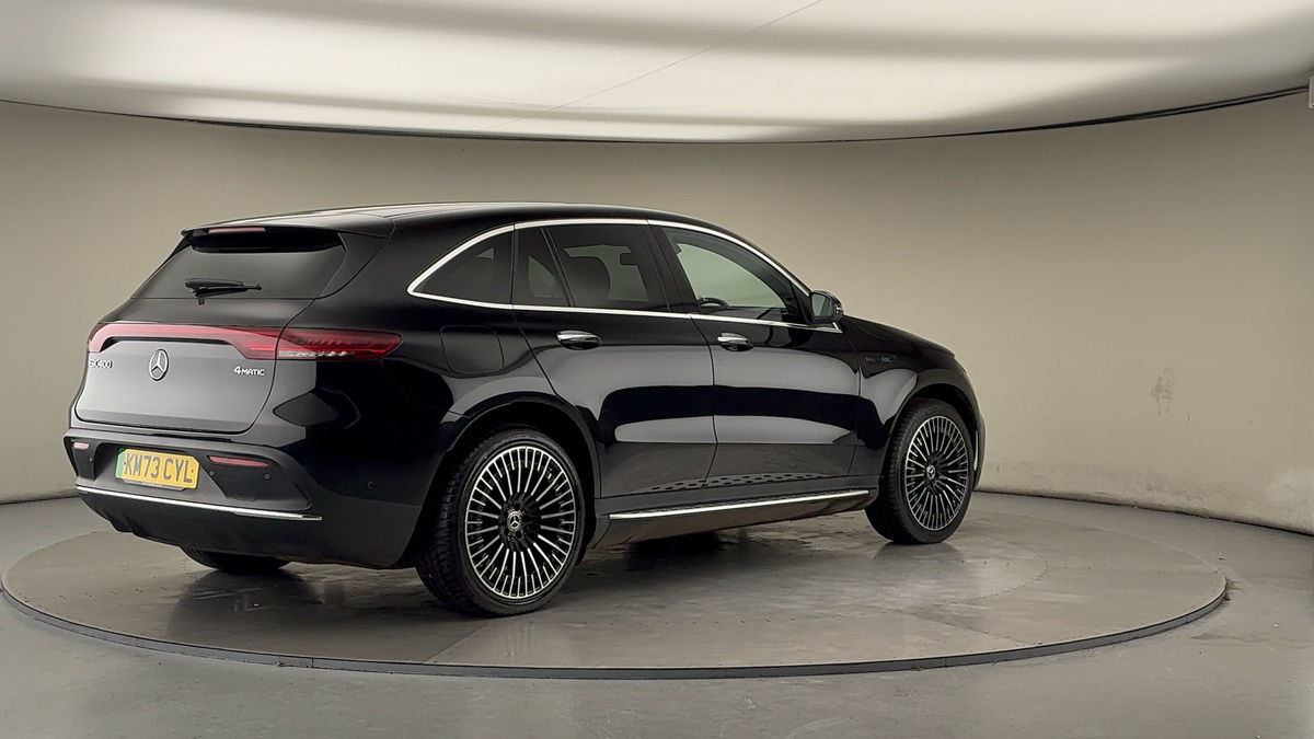 Mercedes-Benz EQC Image 22