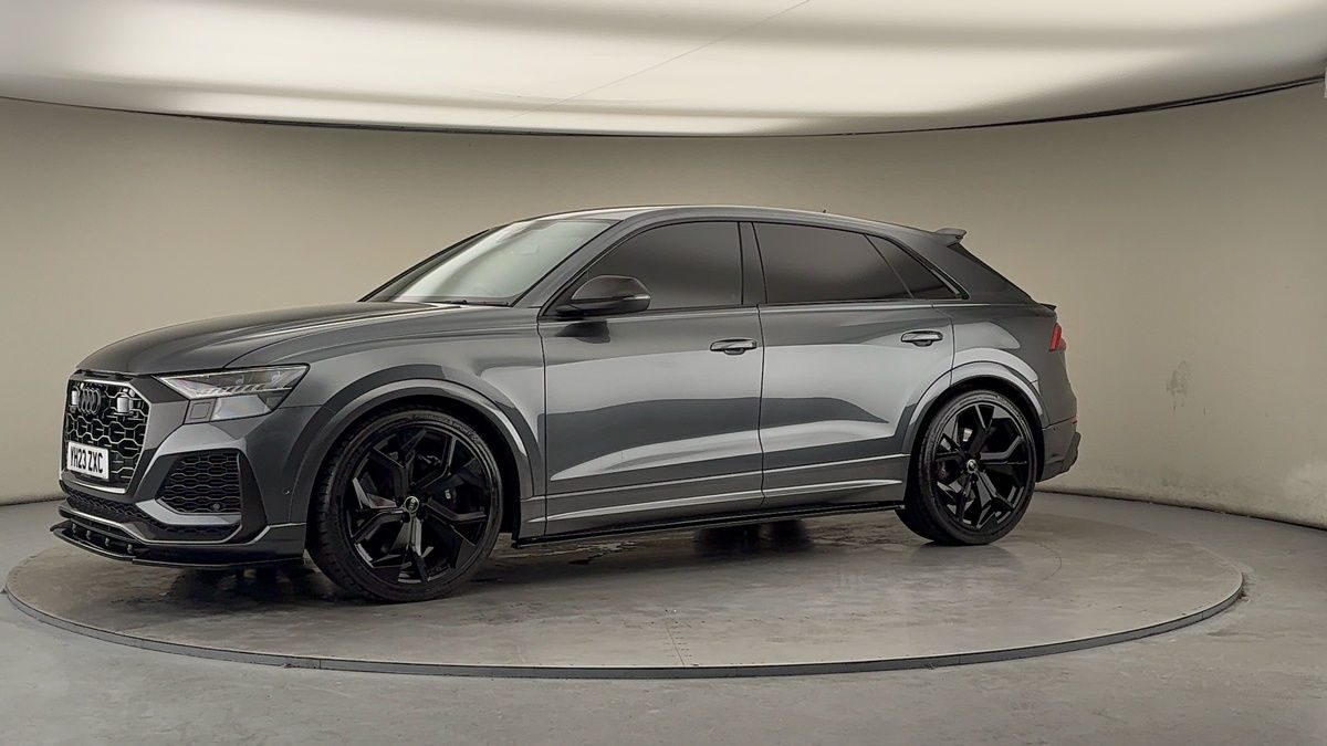 More views of Audi RSQ8