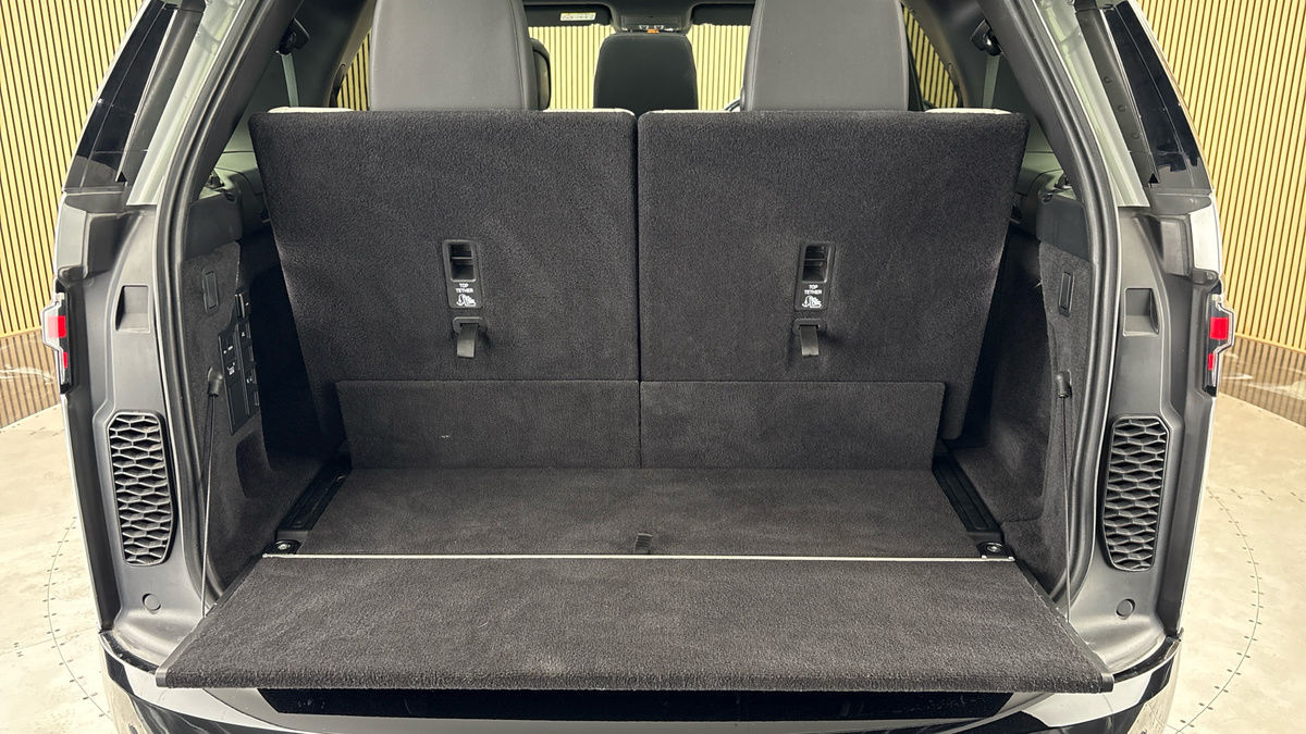 Land Rover Discovery Image 11