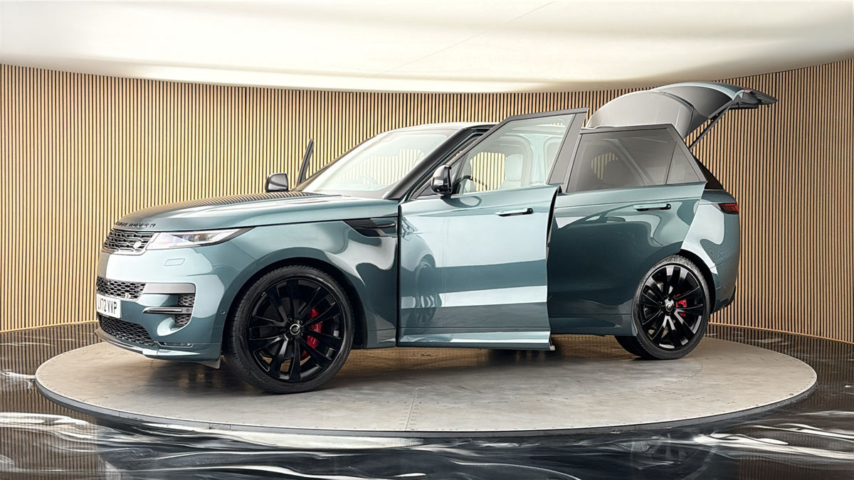 More views of Land Rover Range Rover Sport