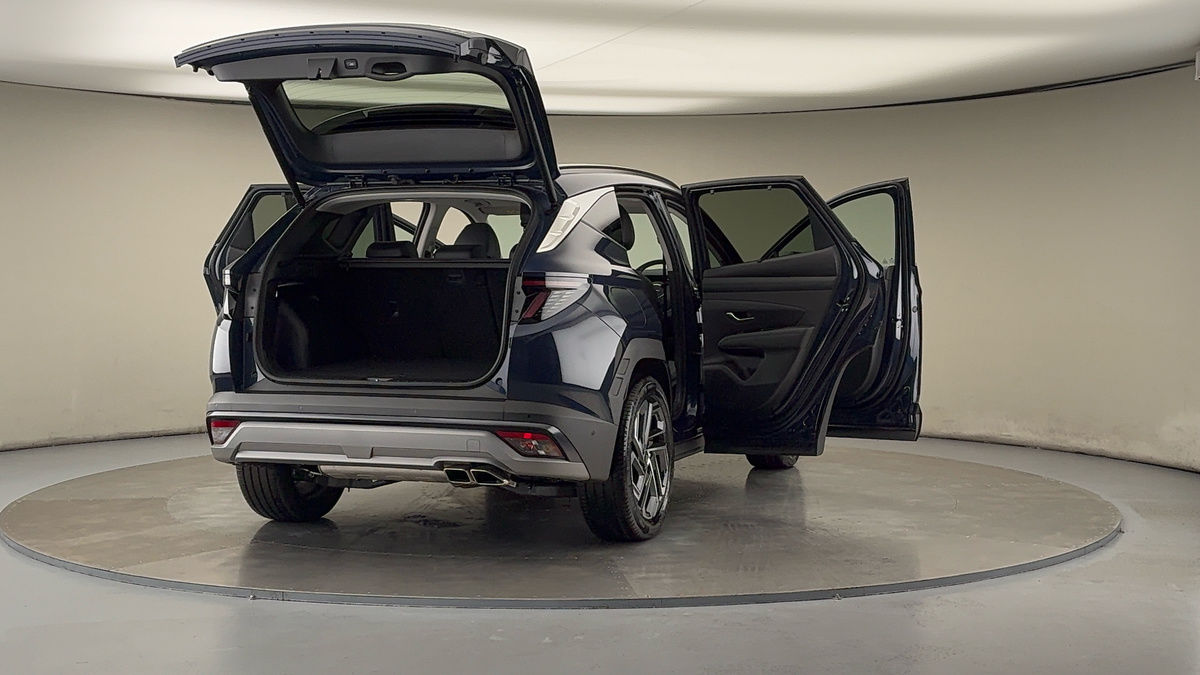 More views of Hyundai TUCSON
