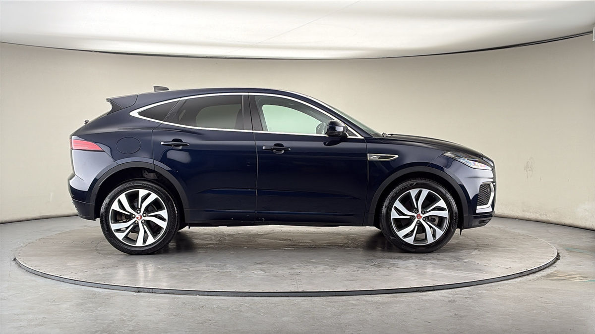 Jaguar E-PACE Image 16