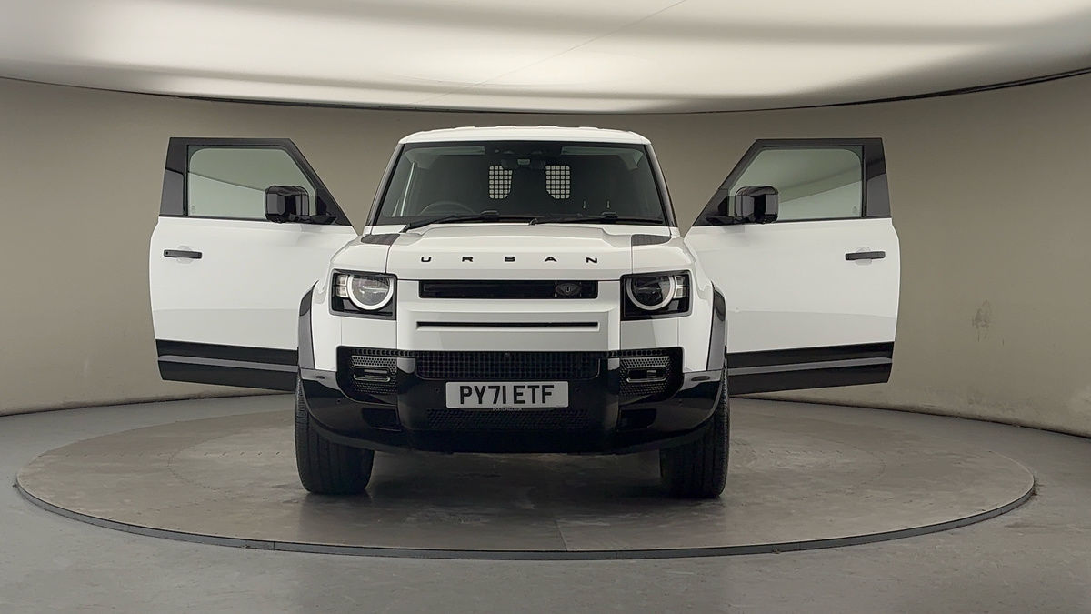 More views of Land Rover Defender 90