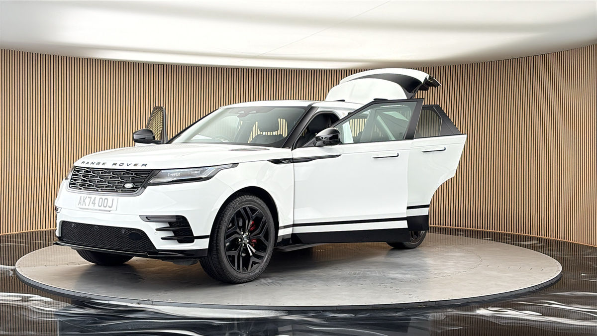 More views of Land Rover Range Rover Velar