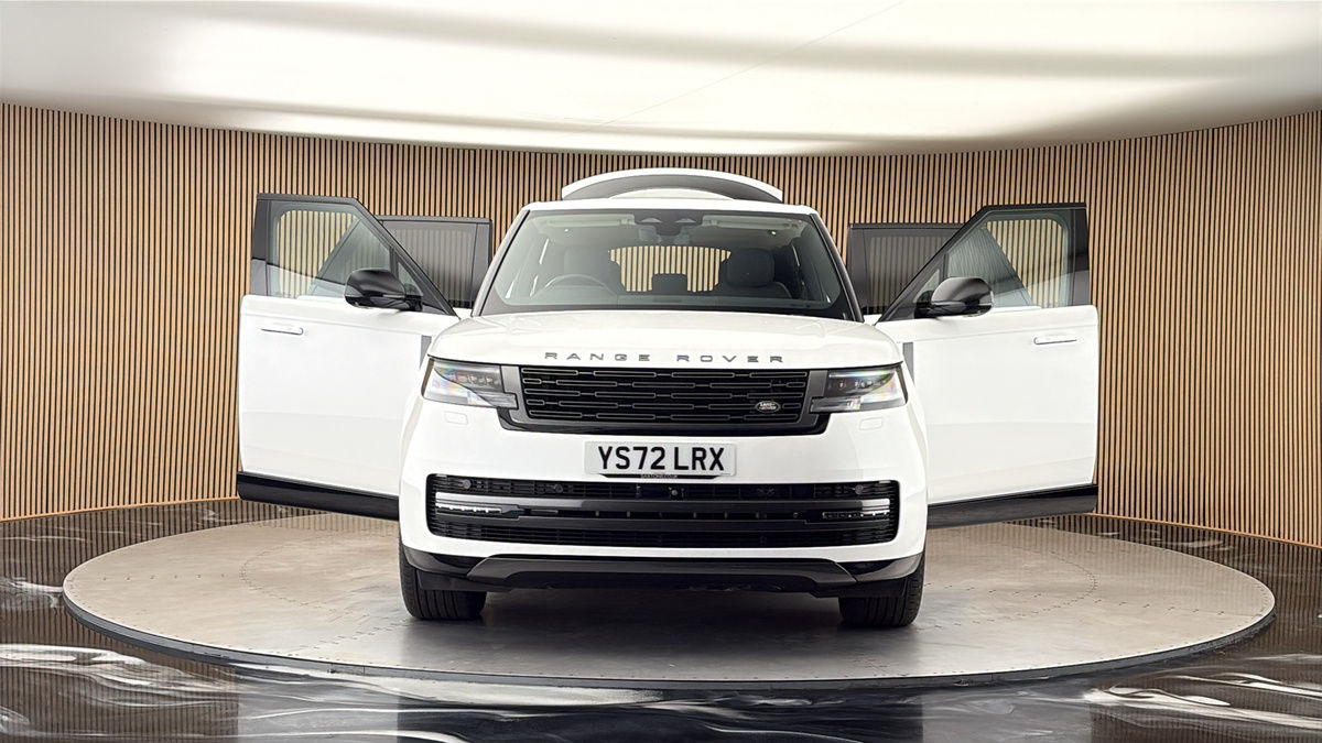 More views of Land Rover Range Rover