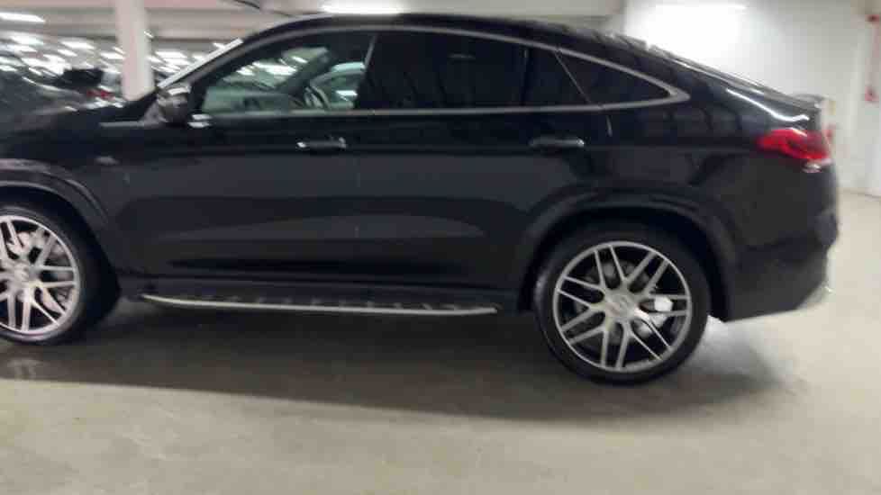More views of Mercedes-Benz GLE