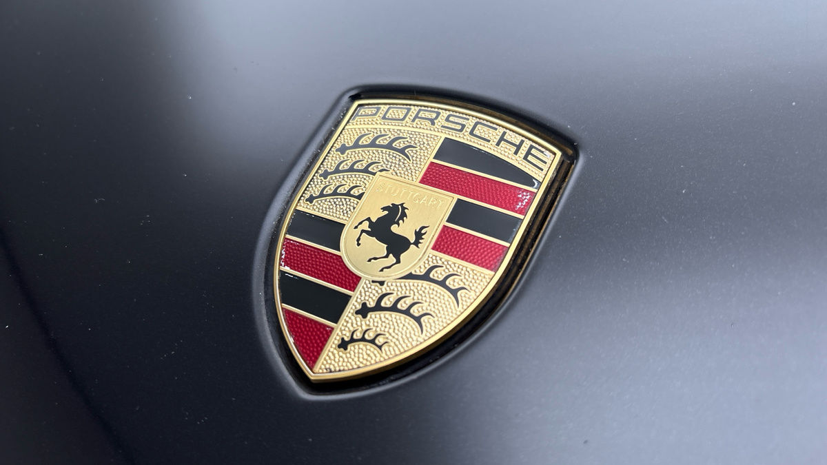 Porsche Cayenne Image 24