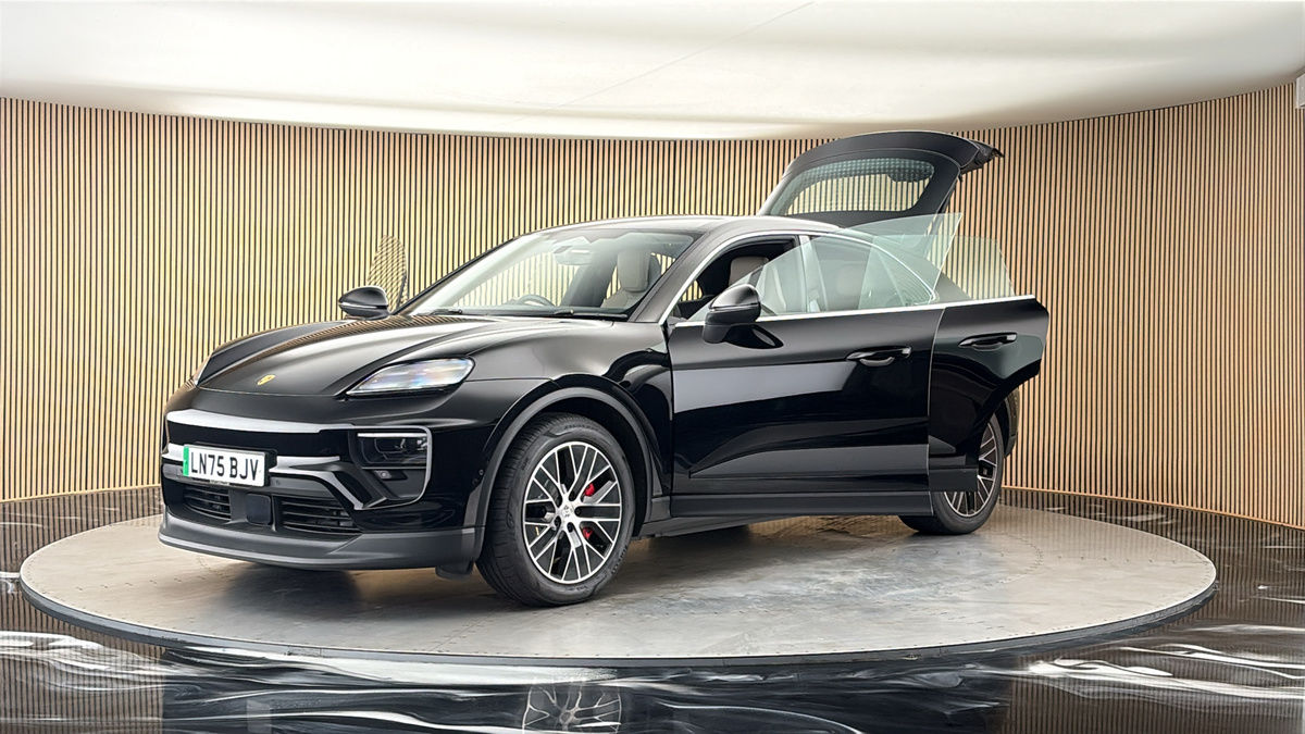 Porsche Macan Image 22