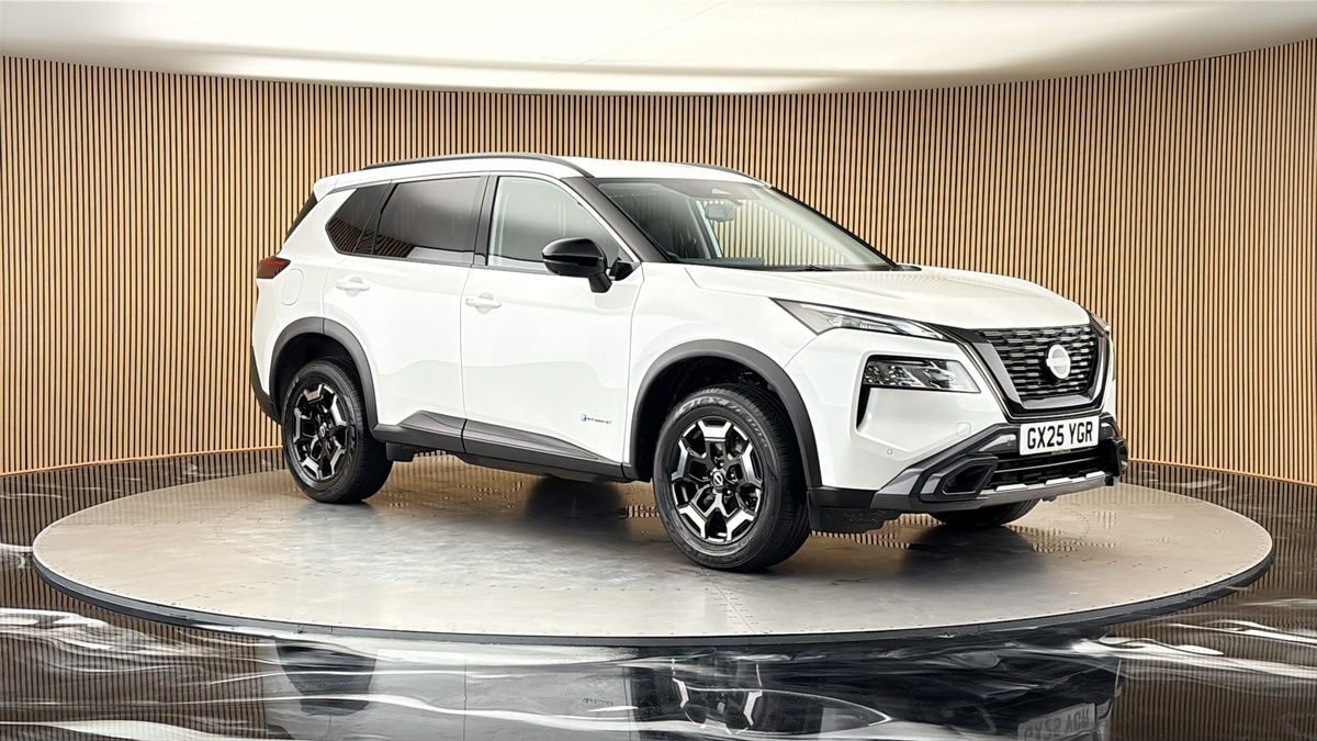 More views of Nissan X-Trail
