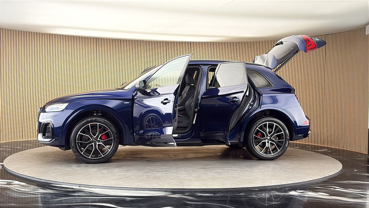 More views of Audi Q5