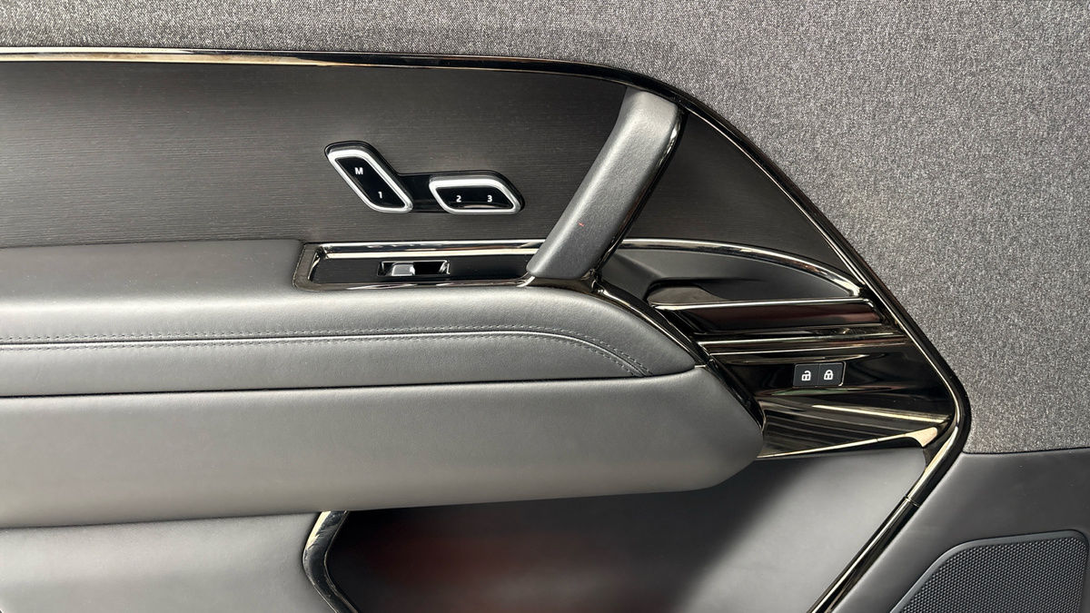 Land Rover Range Rover Sport Image 19