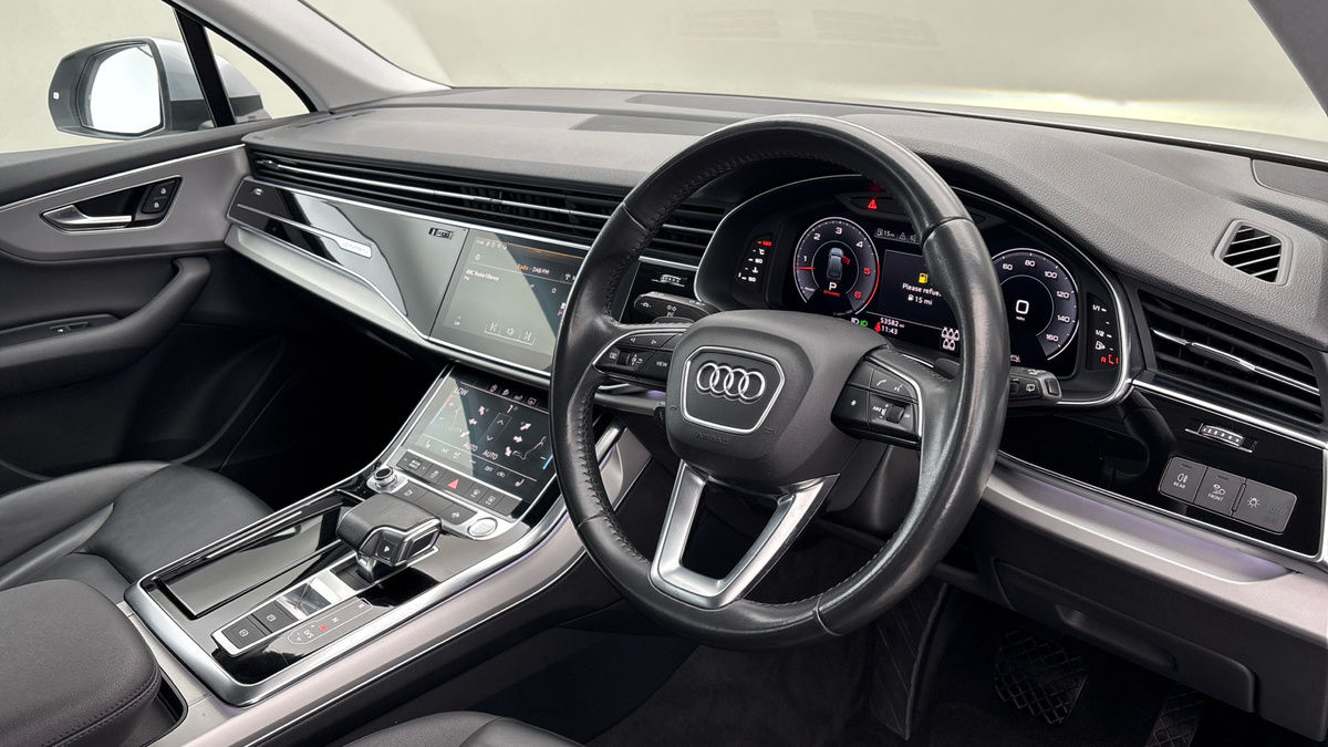 Audi Q7 Image 5
