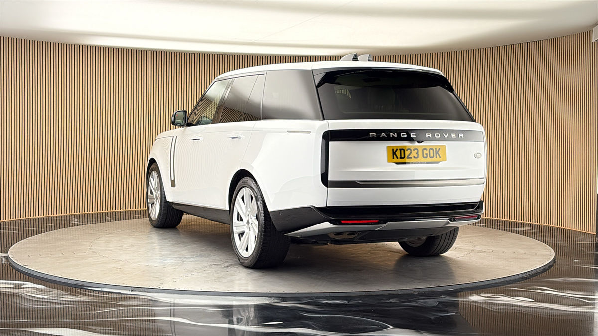 More views of Land Rover Range Rover