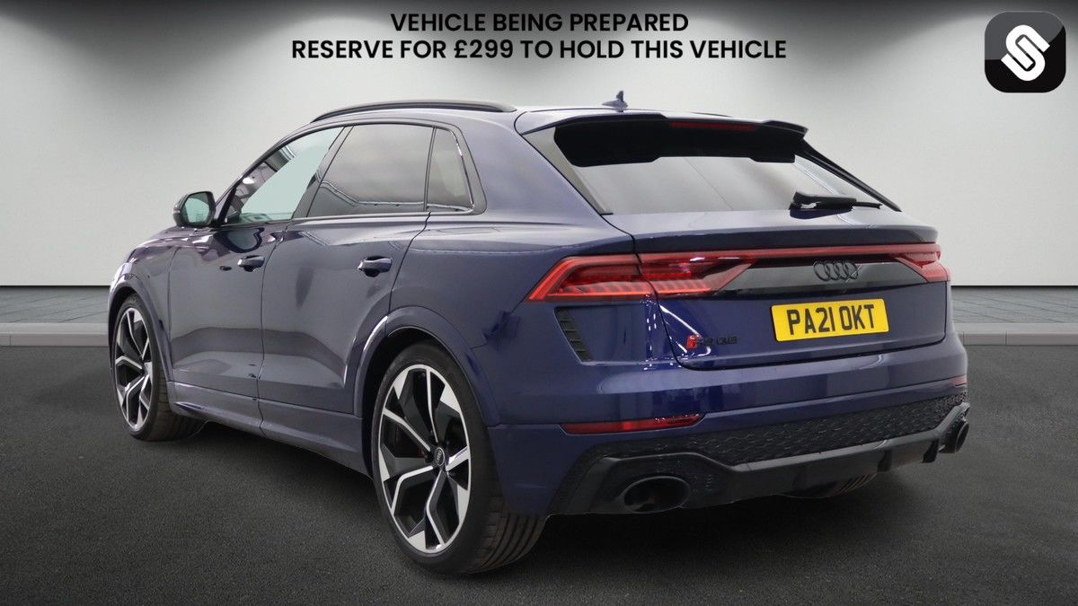 Audi RSQ8 Image 8