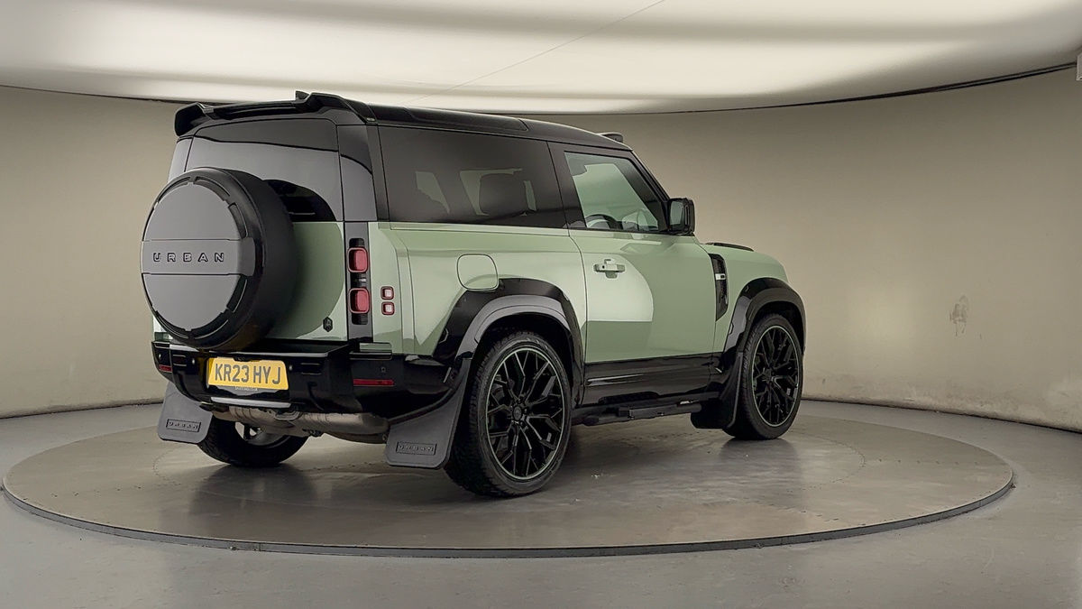 More views of Land Rover Defender 90