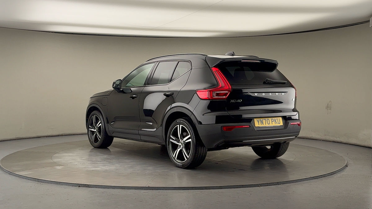 Volvo XC40 Image 2