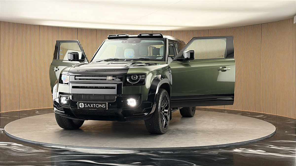 More views of Land Rover Defender 90