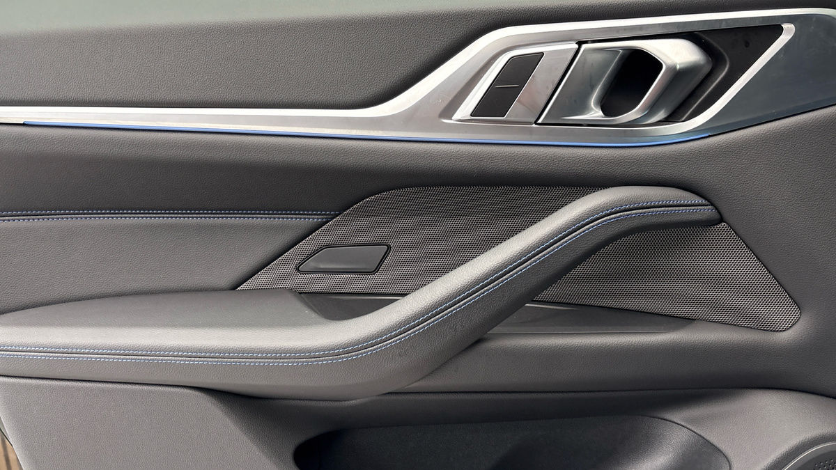 BMW i4 Image 19