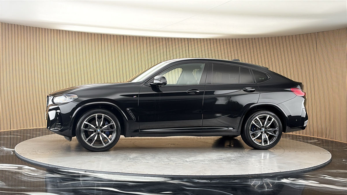 More views of BMW X4