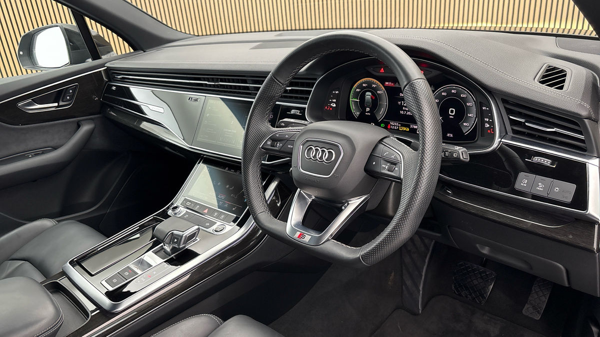 Audi Q7 Image 5