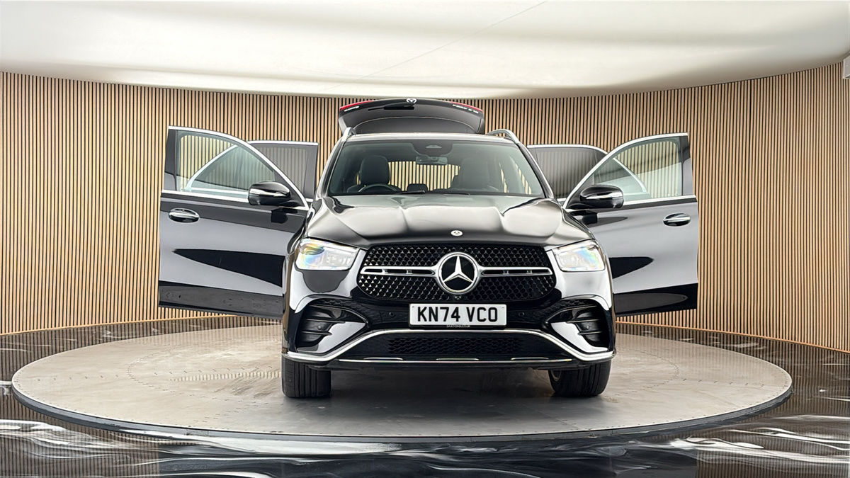 More views of Mercedes-Benz GLE