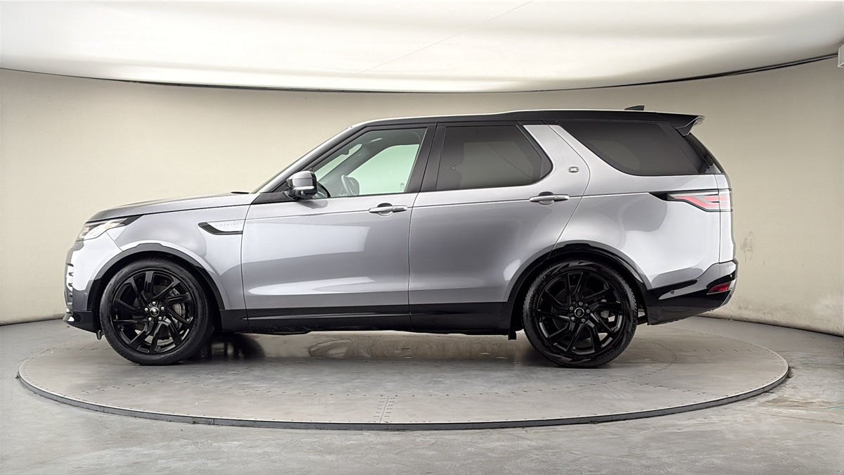 More views of Land Rover Discovery