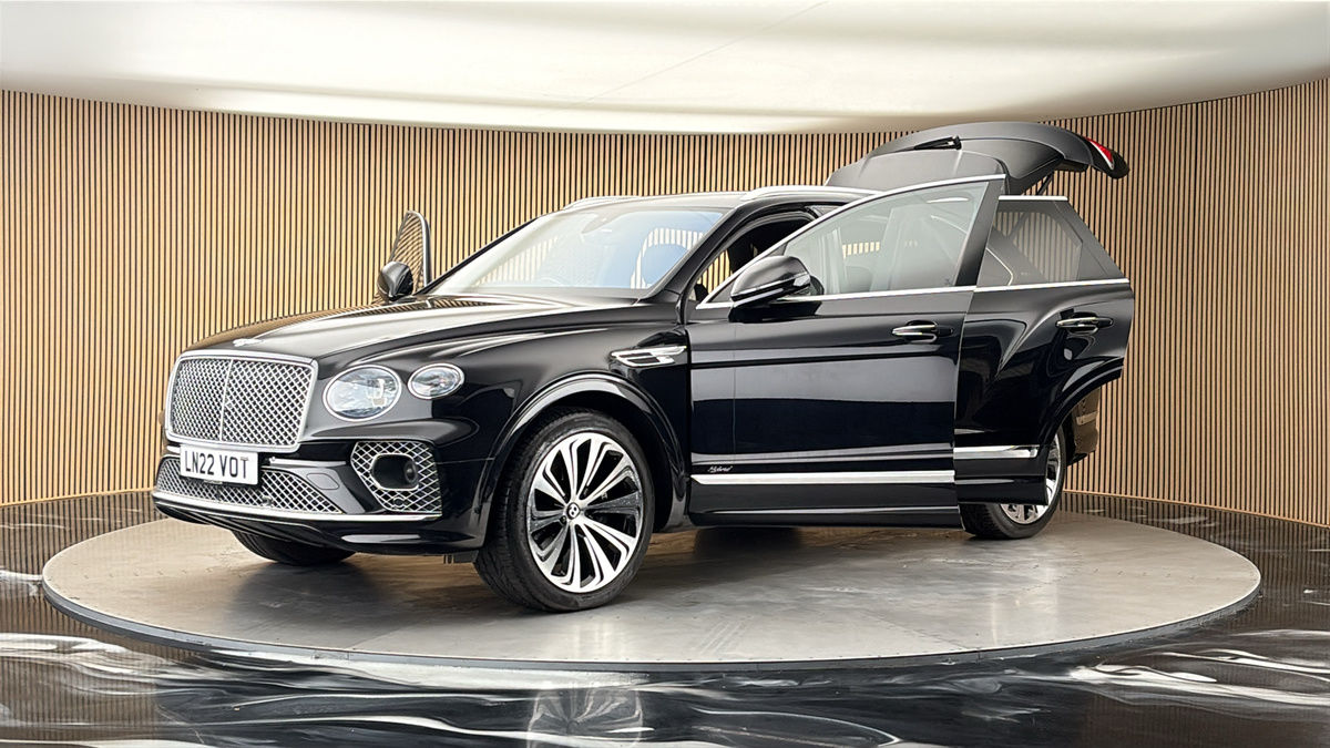 Bentley Bentayga Image 22
