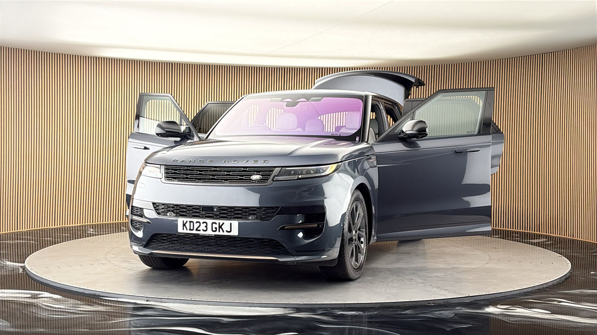 More views of Land Rover Range Rover Sport