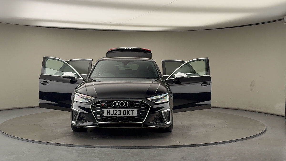 More views of Audi S4