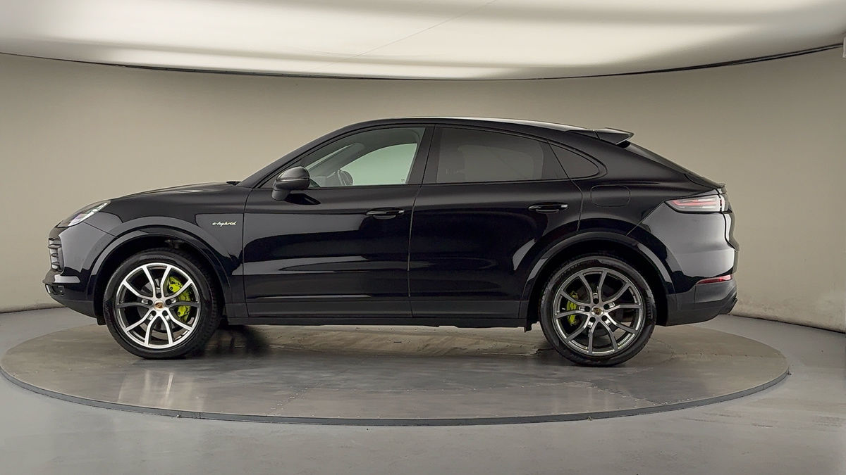 More views of Porsche Cayenne
