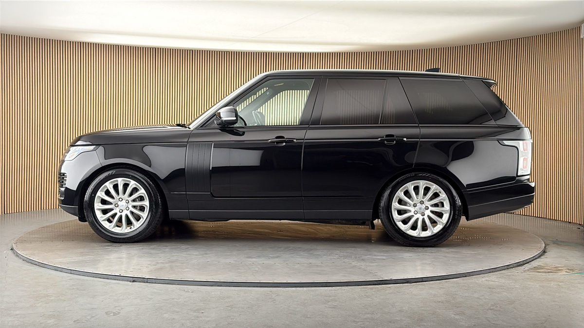 More views of Land Rover Range Rover