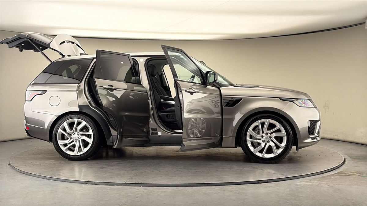 More views of Land Rover Range Rover Sport