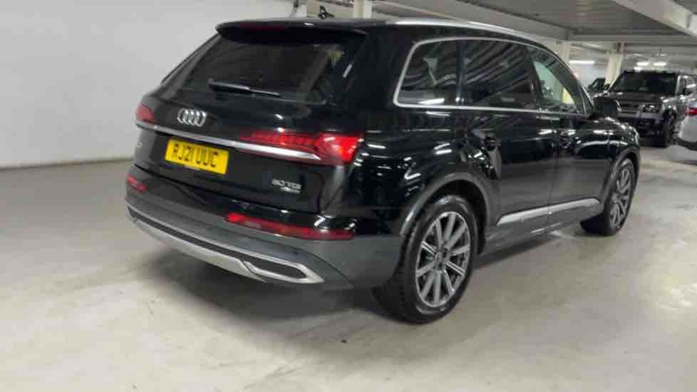 More views of Audi Q7