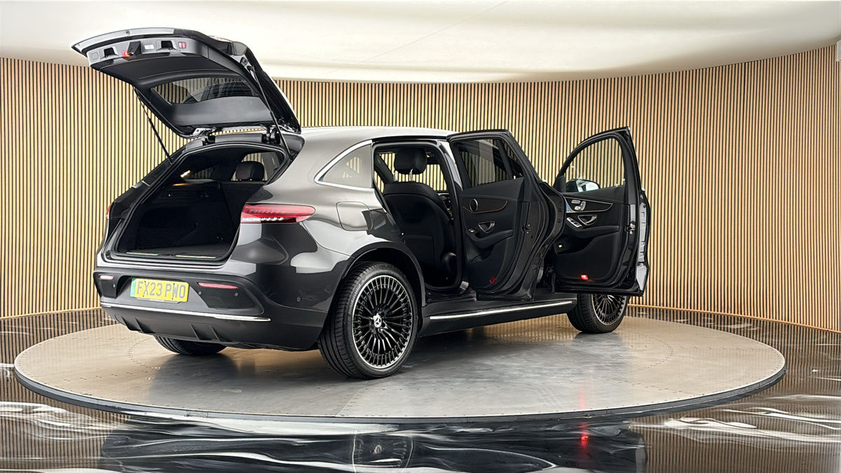 More views of Mercedes-Benz EQC