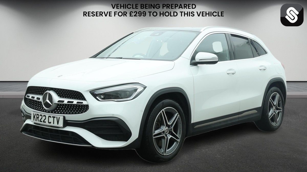 Mercedes-Benz GLA Image 2