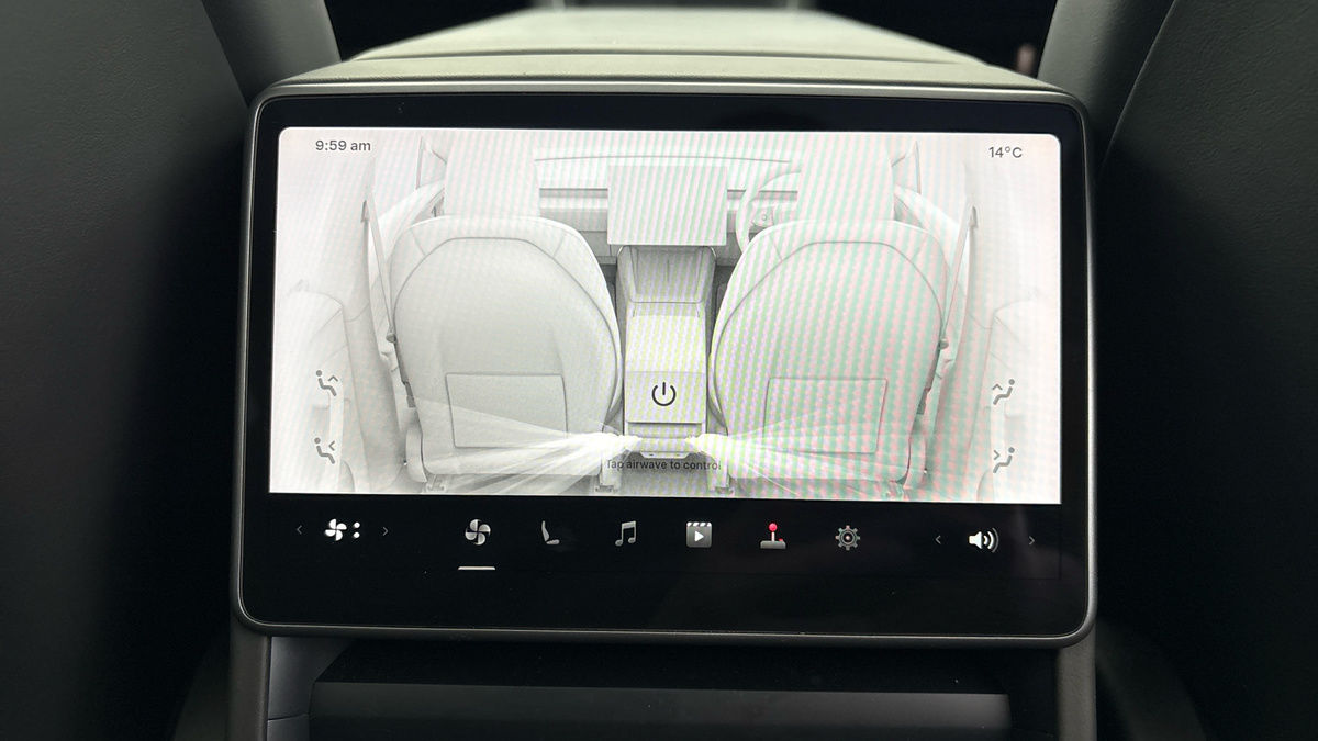 Tesla Model Y Image 25