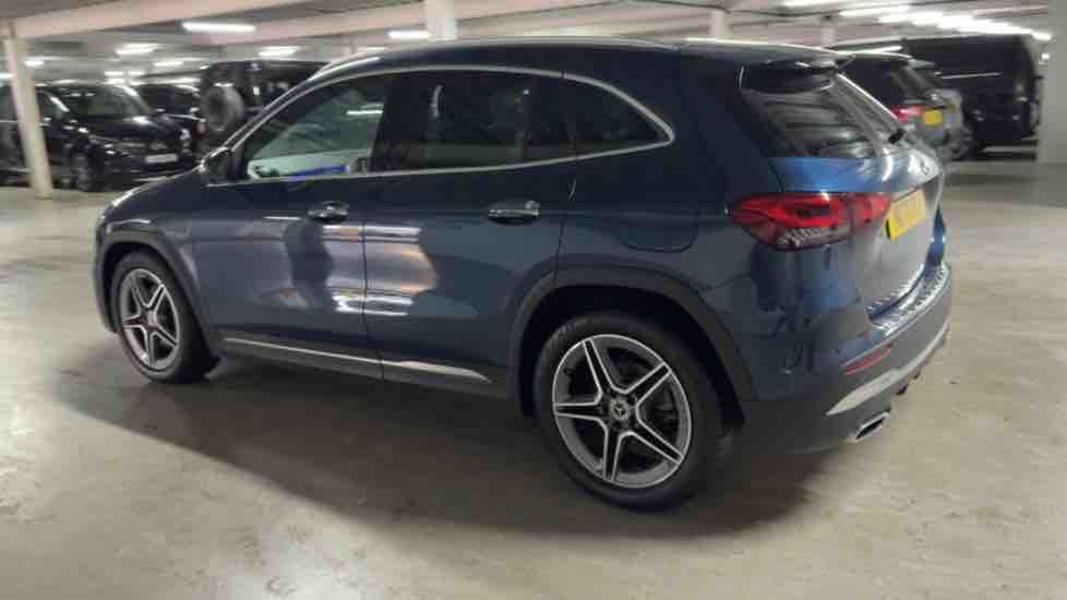 More views of Mercedes-Benz GLA