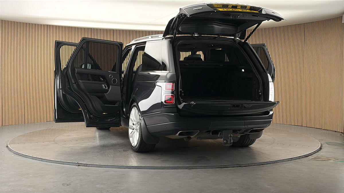 More views of Land Rover Range Rover